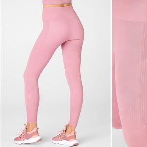 Fabletics High Waisted Ribbed Leggings 7/8